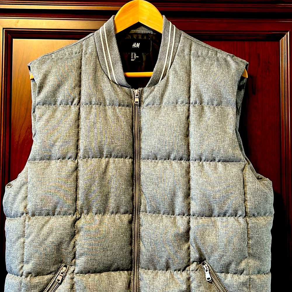 H&M Hennes & Mauritz Tailored Apparel Quilted Vest Gray Stainless Steel Zippers